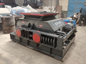 2PGC600X900雙齒輥午夜成人电影在线观看發往青海破鎳礦
